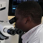 esaso-school-ophthalmology-donate-doctor-assane